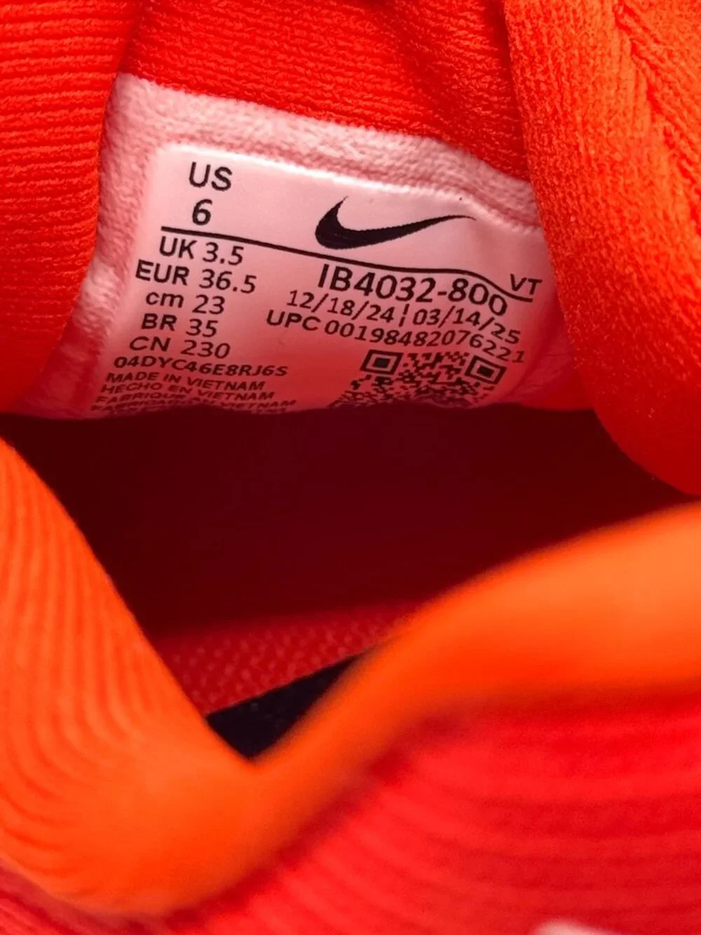 Nike Womens Vomero 18 TB Team Orange Shoes Sz 6 New IB4032-800 Activewear